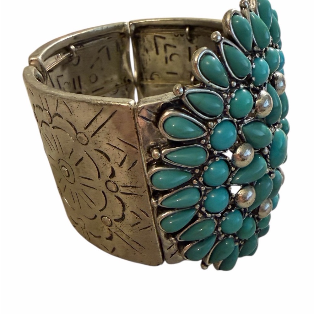 #677 Southwestern Turquoise Cluster Large Statement Silver Bracelet -Wide Band - Picture 4 of 7